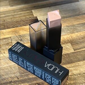 ⚡️💕HUDA BEAUTY Peaches N’ Cream FauxFilter Foundation Stick